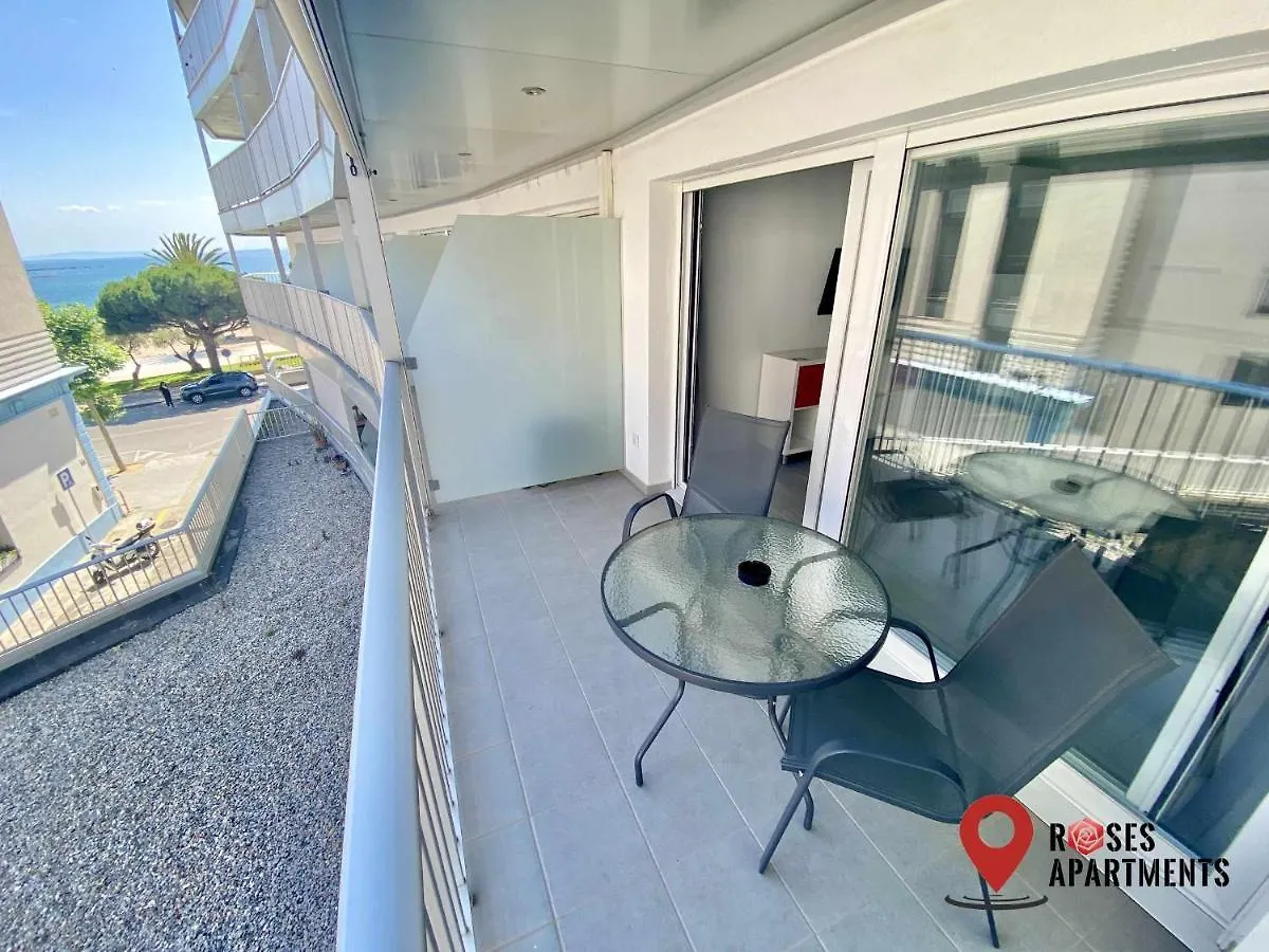 Roses Apartments Estudio 2 vista mar lateral